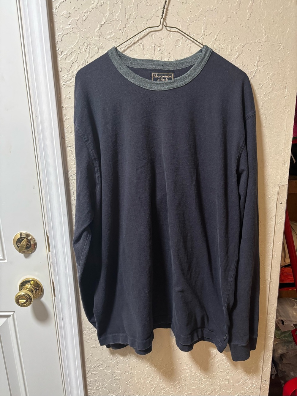 Vintage Y2K Tshirt Abercrombie & Fitch outdoor 100% cotton